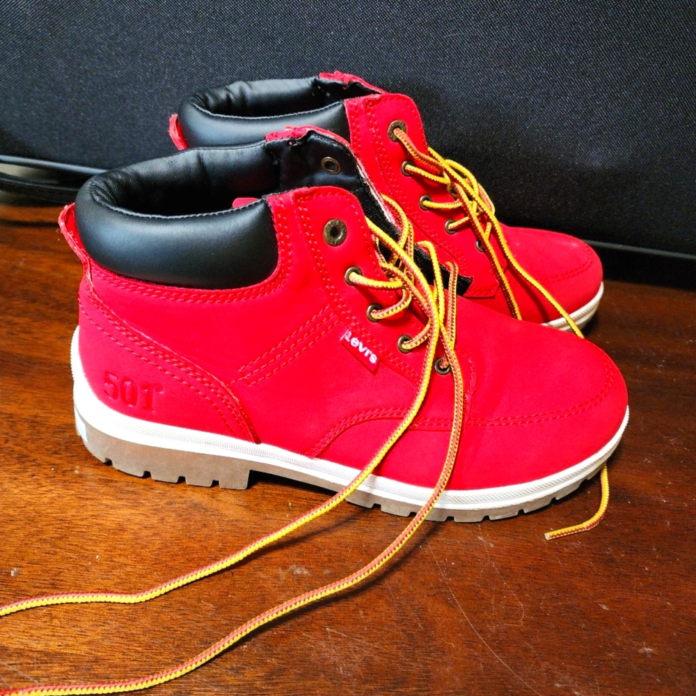 LEVI 501 RED SUEDE BOOT  Shoe (Size 5 M)